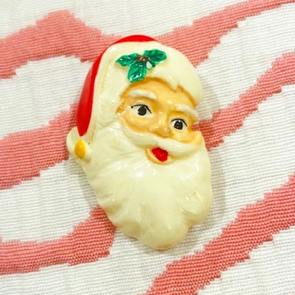 Vintage Jewelry - D14-Vintage Santa Face Collectible Pin/Brooch